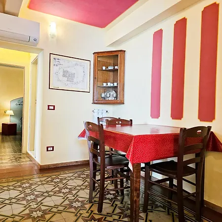 Cozybricks In - In Historical Center - Air Cond & Wifi - Apartment *